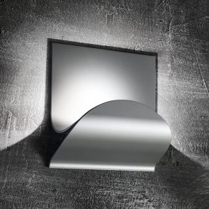 Cini&Nils Incontro LED-væglampe, mat sølv